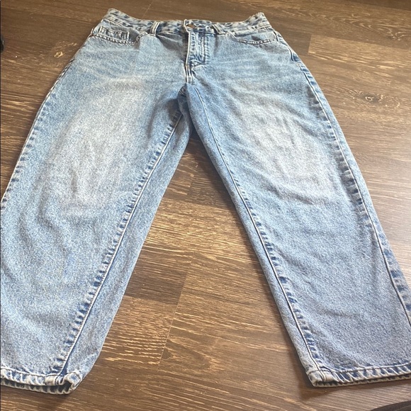 Women’s size 5  mom style Denim Jeans excellent condition - Picture 1 of 1